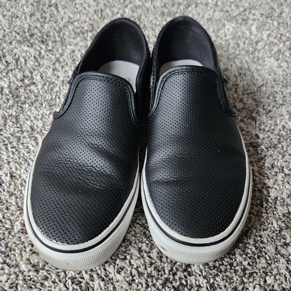 GUC Slip On Faux Leather Vans - Picture 2 of 6